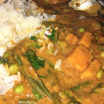 Huntsman Bar & Restaurant - Vegetable Curry - Bars Near Me - Galway, G Huntsman Bar & Restaurant - Vegetable Curry - Bars Near Me - Galway, G