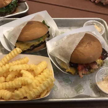 Shake Shack Boca Raton - Burgers Near Me - Boca Raton, Florida
