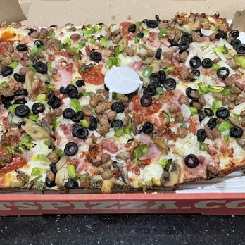 Jet's Pizza - Pizza Near Me - Apopka, Florida