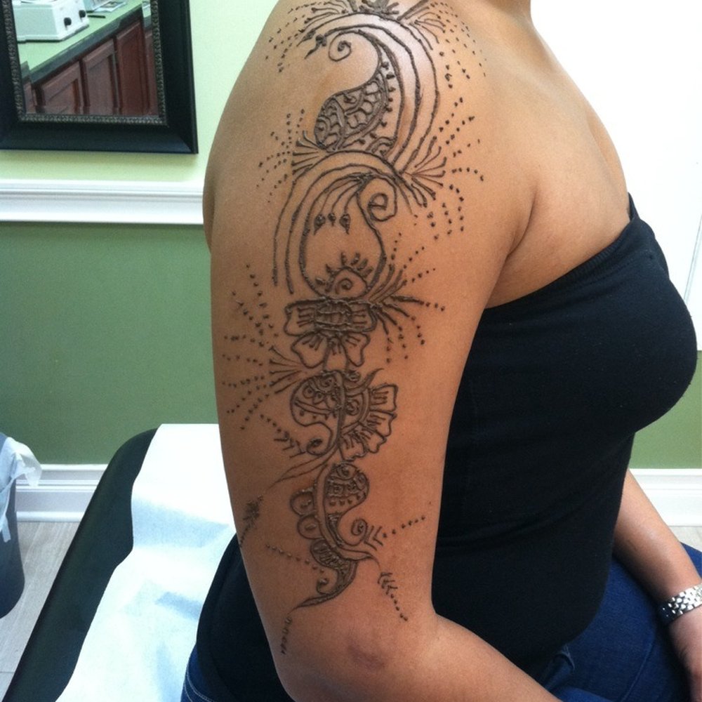 The Threading Salon - Henna tattoo by Nikki. - Threading Services Near Me - Chicago, Illinois The Threading Salon - Henna tattoo by Nikki. - Threading Services Near Me - Chicago, Illinois