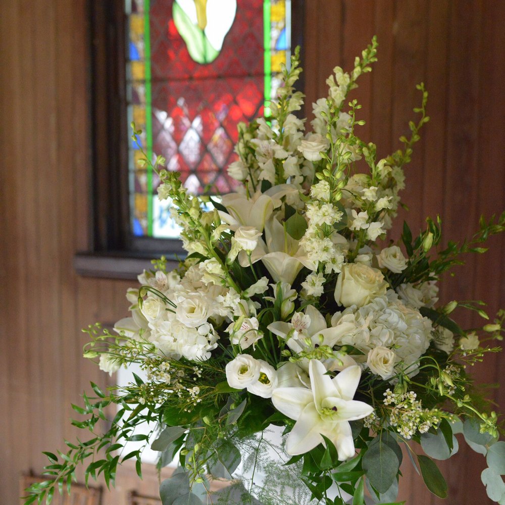 C.M. Bloomers - Large Arrangement - Florists Near Me - Brunswick, Maryland