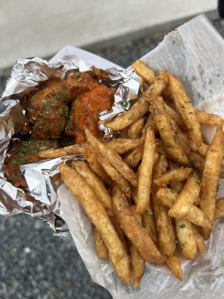 THE HOT BOX FOOD TRUCK Updated August 2024 Suffolk, Virginia