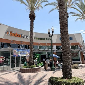 Coconut & Co - Outside - Bubble Tea Near Me - Alhambra, California