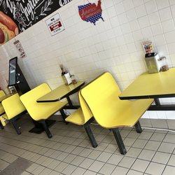 Valentino's Pizza - Few seats inside but larger tables on the patio