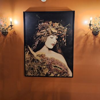 The Ivy at Verity Hotel - All artwork is by local artists. - Hotels Near Me - Toronto, Ontario The Ivy at Verity Hotel - All artwork is by local artists. - Hotels Near Me - Toronto, Ontario