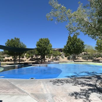 Paseos Park - The splash pad with some shade - Parks Near Me - Las Vegas, Nevada
