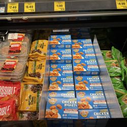 Grocery Outlet - Vegan options! Yay me!