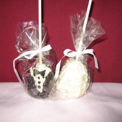 Lets Party & Catering - Bride & Groom Cake Pops