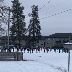 Windsong School - 1st to 6th grades morning circle in all weather