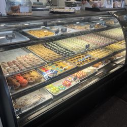 Edgar's Bakery - Wide assortment of treats, mine is the assortmented cookies to the bottom right.