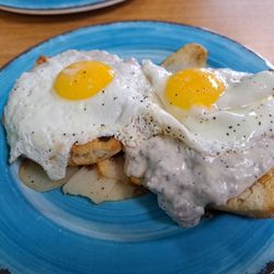 Caffe Connection - Biscuits and Gravy