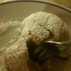 Amozzarella - Sfogliatella frolla