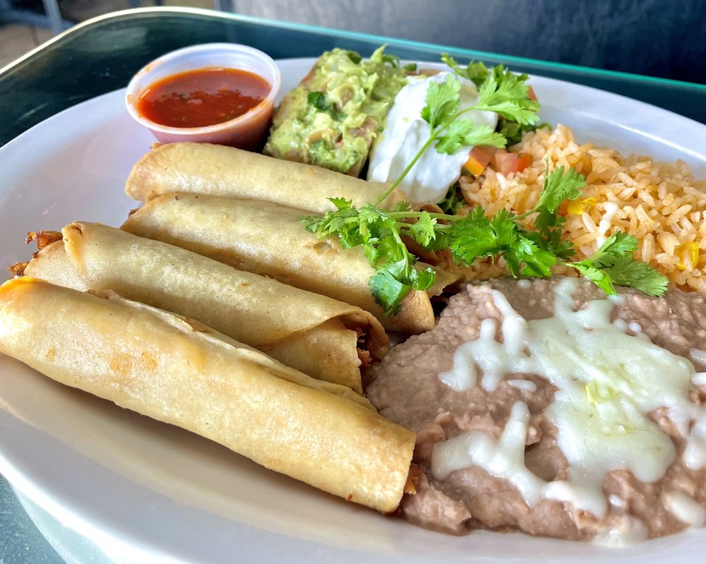 Chapin & Mex Restaurant