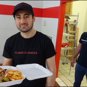 Flame-N-Chickz - Meet my amazingly friendly host Isaak, along with the talented chef, Mike, who presented my delicious lunch to me with a smile. - Salad Near Me - Roseville, California