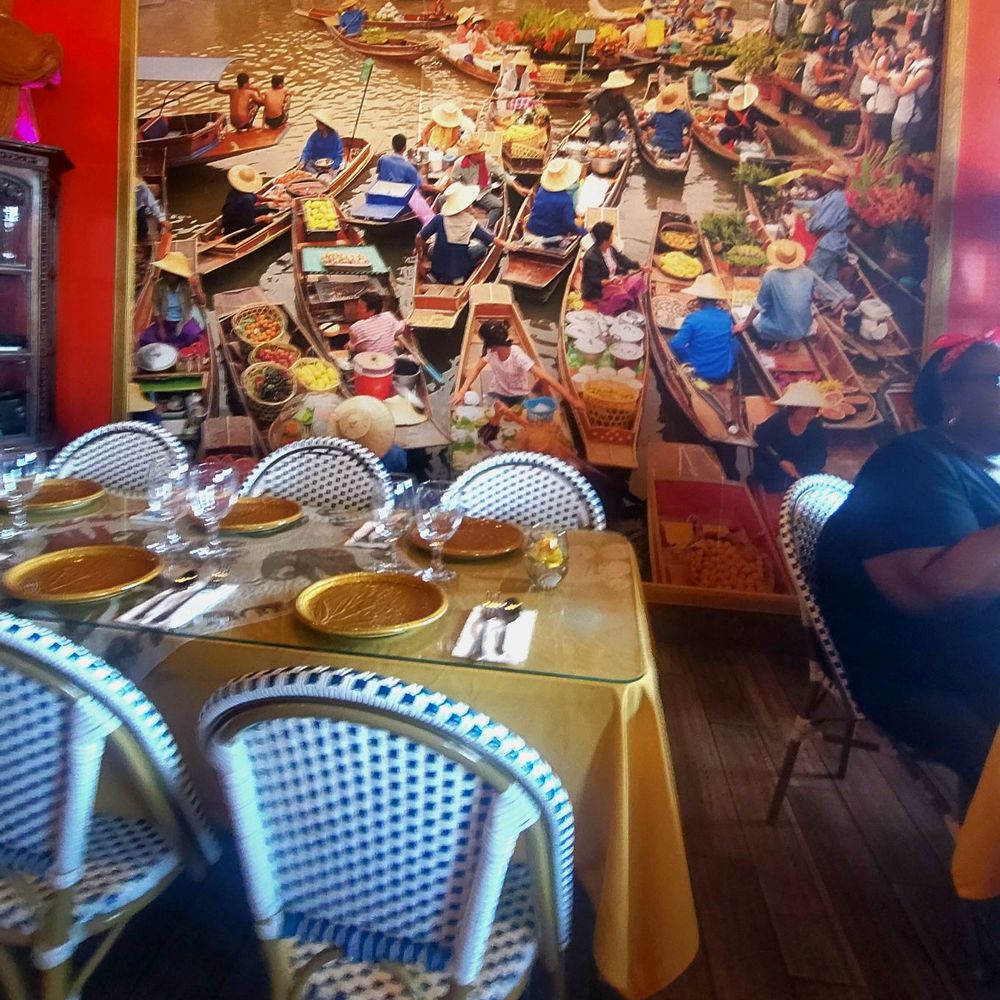 Elephant Thai Cuisine - More decor - Thai Near Me - Vallejo, California