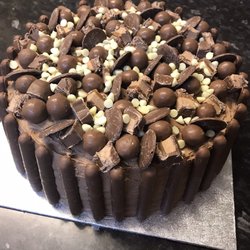 Christine's Tea Room - Chocolate cake