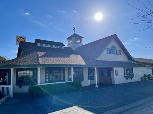 Hodel's Country Dining by null