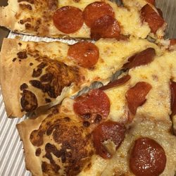 Hometown Pizza - Mt. Washington - Large pizza, no toppings it is crap little Caesars is better than this crap!!!
