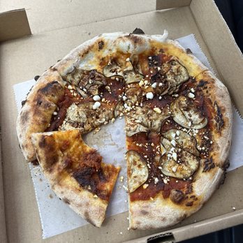 Midtown Table - Sun dried tomatoes pizza - Italian Near Me - Jacksonville, Florida Midtown Table - Sun dried tomatoes pizza - Italian Near Me - Jacksonville, Florida