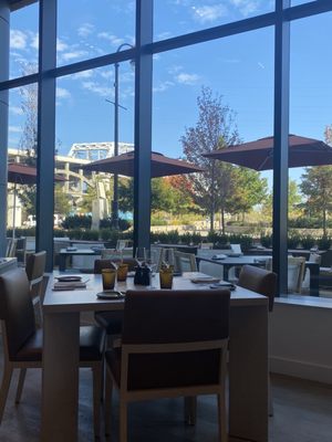 Mimo Restaurant and Bar by null