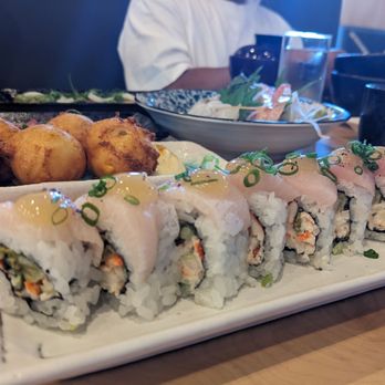 Nami Kaze - Sushi roll - Japanese Near Me - Honolulu, Hawaii