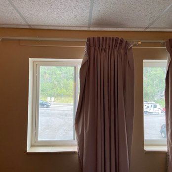 Monarch Mountain Lodge - Curtains falling down - Hotels Near Me - Salida, Colorado Monarch Mountain Lodge - Curtains falling down - Hotels Near Me - Salida, Colorado