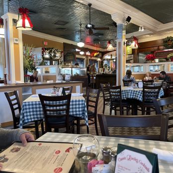 Lucile's Stateside Bistro - American Near Me - Fort Worth, Texas