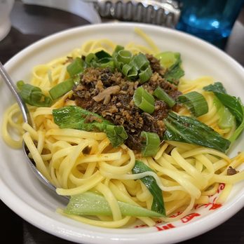 Chengdu Gourmet - Dan Dan Noodle with Minced Pork - Chinese Near Me - Pittsburgh, Pennsylvania Chengdu Gourmet - Dan Dan Noodle with Minced Pork - Chinese Near Me - Pittsburgh, Pennsylvania