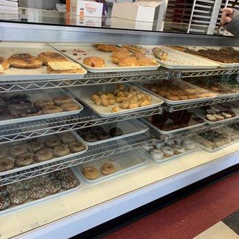 Donut Palace STL - Donut selection - Bakeries Near Me - Ellisville, Missouri