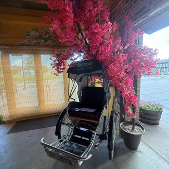 Bao Toan Kitchen & Bar - Outside decor - Vietnamese Near Me - Memphis, Tennessee