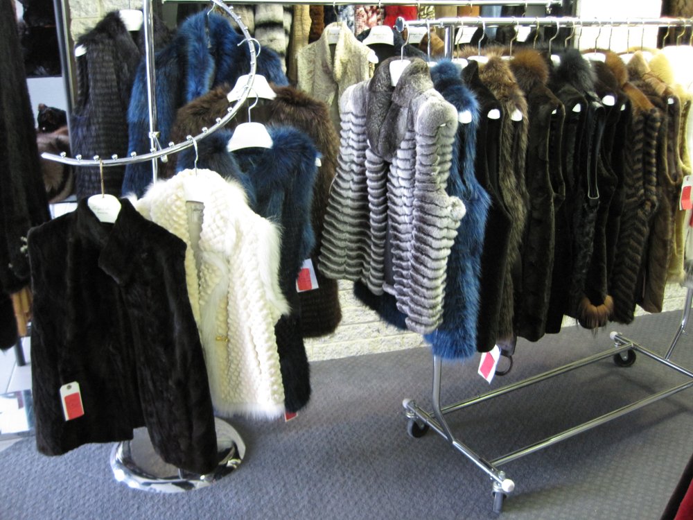 George's Furs Logo