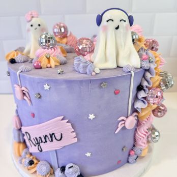 Lovesome Cakes - Custom Cakes Near Me Lovesome Cakes - Custom Cakes Near Me