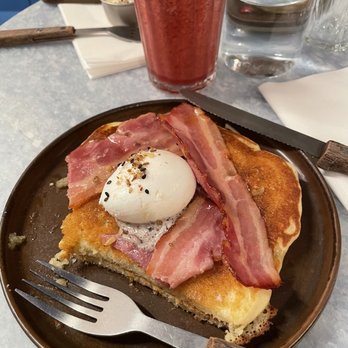 Kozy Bosquet - He had the veal bacon, pancakes, light syrup, and egg (the seasoning tasted similar to the "everything but the bagel" seasoning). - Coffee & Tea Near Me - Paris, 75 Kozy Bosquet - He had the veal bacon, pancakes, light syrup, and egg (the seasoning tasted similar to the "everything but the bagel" seasoning). - Coffee & Tea Near Me - Paris, 75
