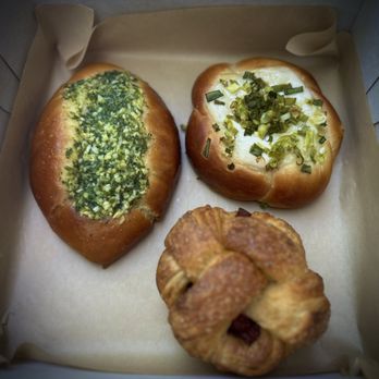 Tai Zhan - Garlic butter bun, green onion bun, rhubarb - Bakeries Near Me - Saratoga, California Tai Zhan - Garlic butter bun, green onion bun, rhubarb - Bakeries Near Me - Saratoga, California