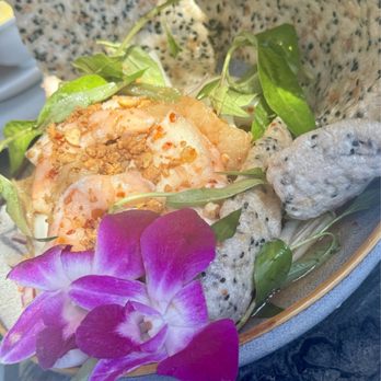 Dan Da - Lotus Salad - Vietnamese Near Me - Aurora, Colorado