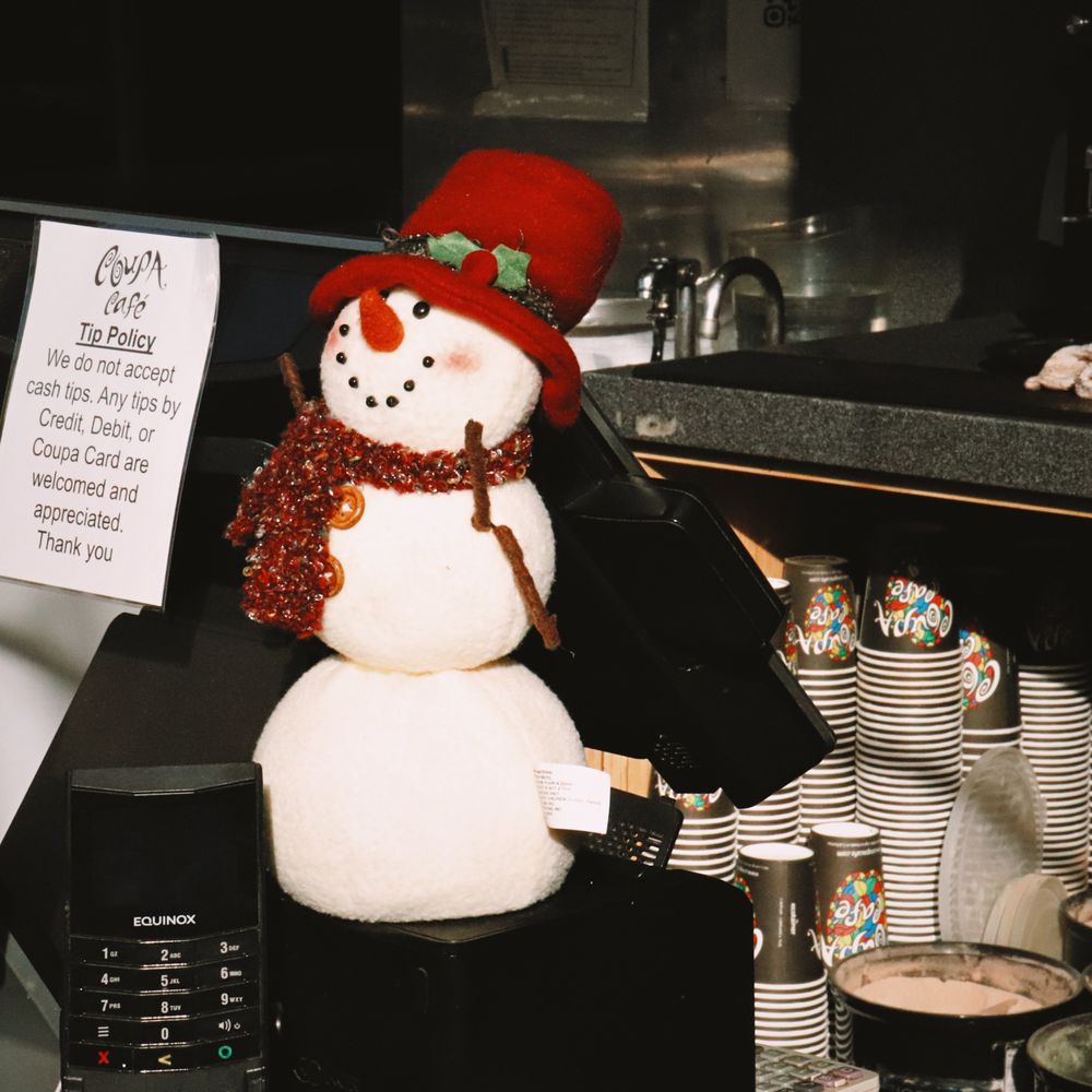 Coupa Cafe - Green Library - Christmas decor - Coffee & Tea Near Me - Stanford, California Coupa Cafe - Green Library - Christmas decor - Coffee & Tea Near Me - Stanford, California