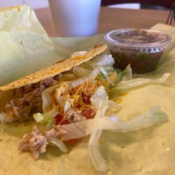 El Pollo Dorado - Hard shell chicken taco with salsa