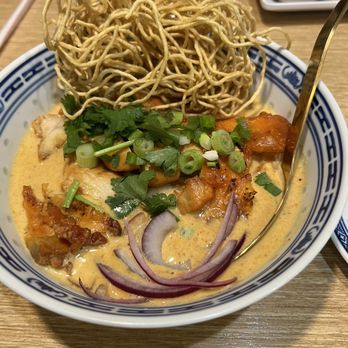 Charm Siam Restaurant - Kao Soi - Noodles Near Me - Long Beach, California