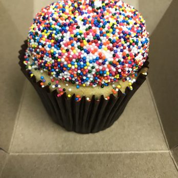 Tiffy's Desserts - "Birthday cake" vanilla - Cupcakes Near Me - Scottsdale, Arizona Tiffy's Desserts - "Birthday cake" vanilla - Cupcakes Near Me - Scottsdale, Arizona