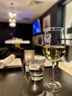 Woolley's Kitchen & Bar by null