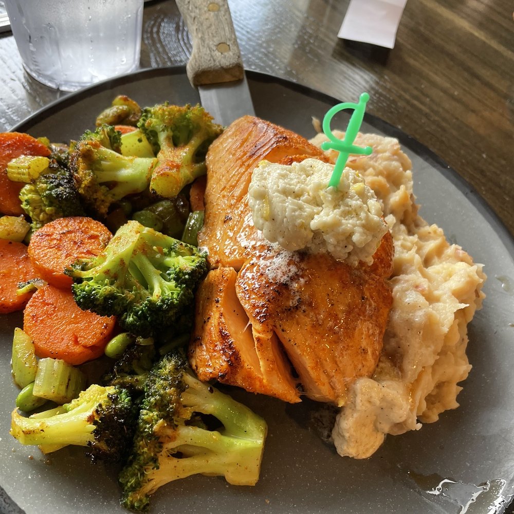 WINGERS Restaurant - BROILED LEMON SALMON - Chicken Wings Near Me - Orem, Utah WINGERS Restaurant - BROILED LEMON SALMON - Chicken Wings Near Me - Orem, Utah