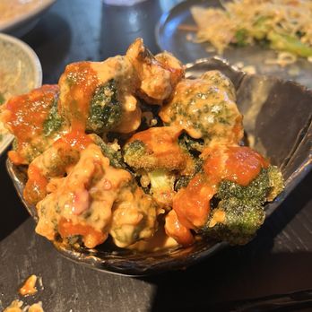 PLANTA Queen Chicago - Sushi Bars Near Me - Chicago, Illinois PLANTA Queen Chicago - Sushi Bars Near Me - Chicago, Illinois