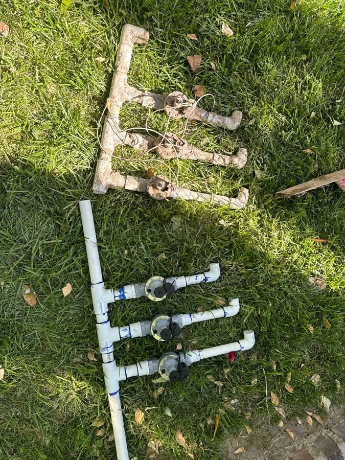 Slide of Leak Experts