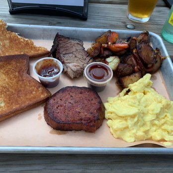 Wood's Chapel BBQ - Home plate with brisket and sausage - Barbeque Near Me - Atlanta, Georgia