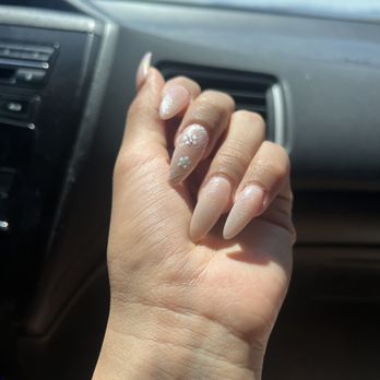 Heaven Nails & Spa - They were really nice and she gladly did everything I asked her to do with my nails. Very satisfied visit! - Nail Salons Near Me - San Fernando, California Heaven Nails & Spa - They were really nice and she gladly did everything I asked her to do with my nails. Very satisfied visit! - Nail Salons Near Me - San Fernando, California