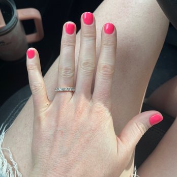3311 Nail Bar - Gel manicure - Nail Salons Near Me - Dallas, Texas