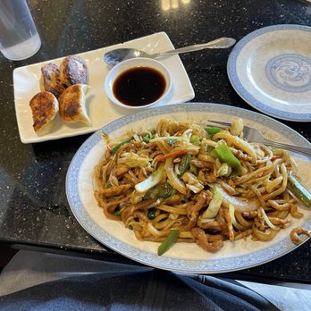 Da Chef Noodle - Rice, potstickers, combo lo mein. - Noodles Near Me - Bermuda Dunes, California Da Chef Noodle - Rice, potstickers, combo lo mein. - Noodles Near Me - Bermuda Dunes, California