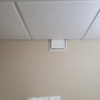 Quality Inn & Suites - Hotels Near Me - Mansfield, Ohio
