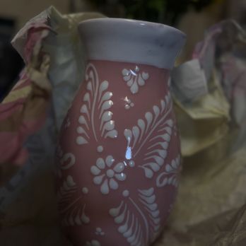 Enriquez Creations - Cute vase that I got my younger sister it's so cute and spacious on the inside as well!! Easy to wash the inside too !!! - Home Decor Near Me - Fremont, California Enriquez Creations - Cute vase that I got my younger sister it's so cute and spacious on the inside as well!! Easy to wash the inside too !!! - Home Decor Near Me - Fremont, California