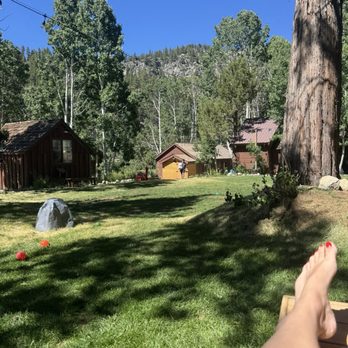 Desolation Hotel - Hope Valley - Common grassy area - Resorts Near Me - Hope Valley, California
